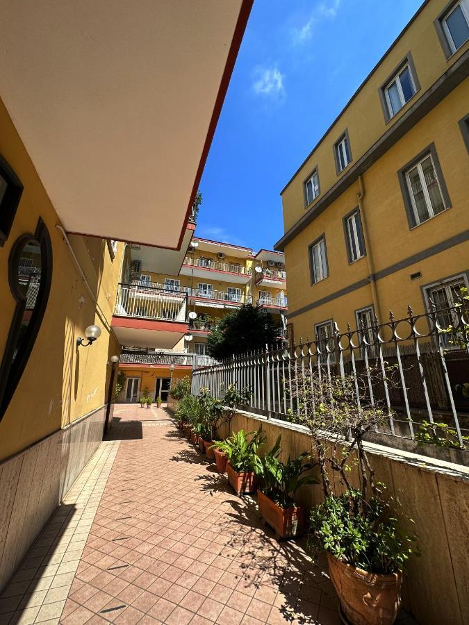 Апартаменты Renza House Chiaia Неаполь Экстерьер фото