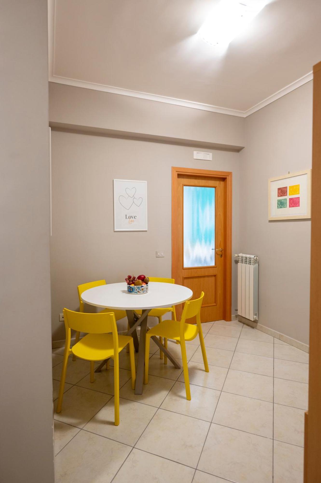 Апартаменты Renza House Chiaia Неаполь Экстерьер фото